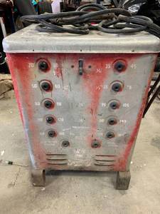 lot 36 image: Vintage Forney Welder Model C