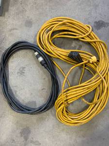 lot 42 image: Lot of 2 Heavy Duty Extension Cords