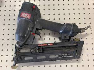 lot 83 image: Senco FinishPro 33mg Angled Finishing Nailer
