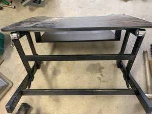 lot 86 image: Folding Desk 24 x 32