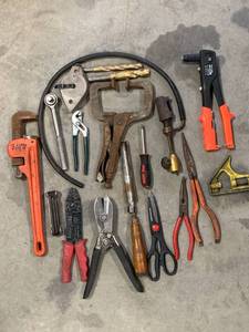 lot 91 image: Lot of Hand Tools