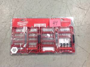 lot 49 image: Milwaukee SHOCKWAVE Impact Duty Steel Driver Bit Set (106-Piece)