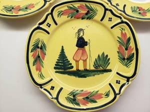 lot 121 image: Lot of 6 Quimper Plates QUI20 HenRiot