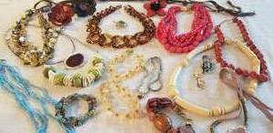 lot 19 image: Colorful Collection of Necklaces, Bracelets and Brooches