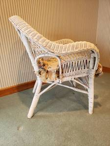 lot 57 image: Graceful White Wicker Arm Chair