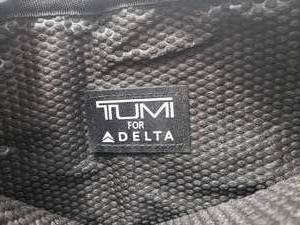 lot 152 image: Nylon Tumi Cosmetics Travel Bag