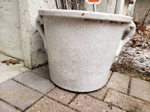 lot 126 image: Pair of Pepper White Handled Ceramic Planters