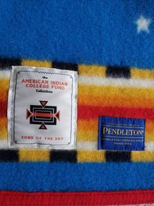 lot 129 image: Pendleton Native American Wool Blanket