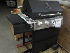Dyna-Glo new Grill- missing back le...