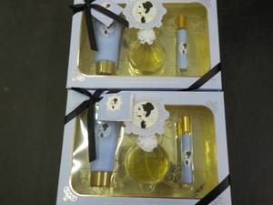 2 Arianda Grande Fragrance Gift Set...