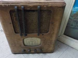 Vintage Radio, Picture and Mirror B...
