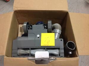 lot 96 image: Shark Navigator Lift-Away Deluxe Bagless Vacuum Cleaner with Appliance Wand  USED