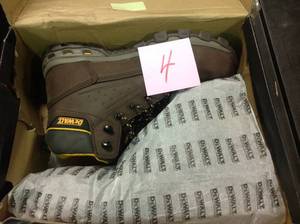DEWALT Mens Halogen 6 Work Boots - Steel Toe - Wheat Size 10(M) not used