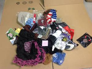 LOT OF HALLOWEN ITEMS assorted