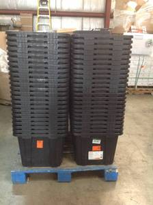 lot 31 image: PALLET WITH ASSORTED BINS DIFFERENT SIZES & TRASH CANS