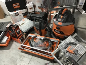 Pallet whit Assorted Ridgid  Tools and more original costumer returns