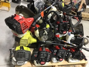 PALLED OF MIXED OUTDOOR ASSORTED TOOLS ORIGINAL COSTUMER RETURNS