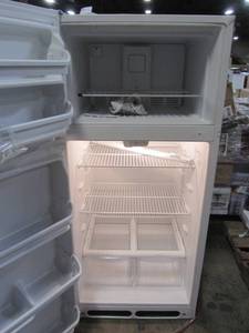 lot 213 image: Frigidaire 18-cu ft Top-Freezer Refrigerator (White) FFTR1814TW
