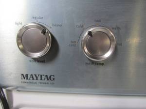 lot 314 image: Maytag 4.2-cu ft High-Efficiency Top-Load Washer with Agitator (White) MVWC565FW