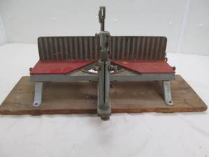 miter box