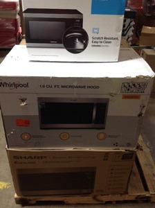 PALLET OF 5 MICROWAVES (SEE DESCRIPTION  PICTURES)