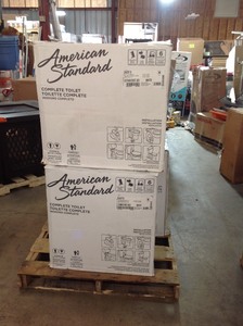 PALLET WHIT 5 AMERICAN STANDARD TOILET ALL IN GOOD CONDITIONS INSPECTED