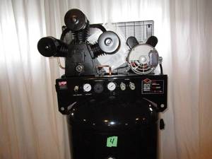 lot 4 image: Black Diamond 80 Gallon Air Compressor