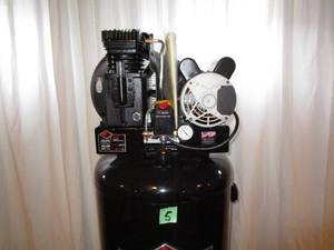 lot 5 image: Black Diamond 60 Gallon Air Compressor