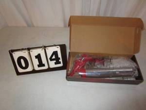 lot 14 image: Powermate VX Air Grease Gun