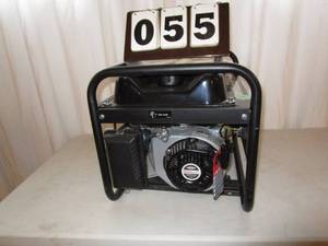 lot 55 image: Power Boss 3500 Watt Generator