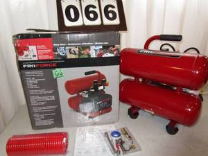 lot 66 image: ProForce 4 Gallon  Portable Air Compressor