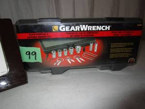 lot 99 image: Gear Wrench Radio Removal & Antenna Wrench Kit