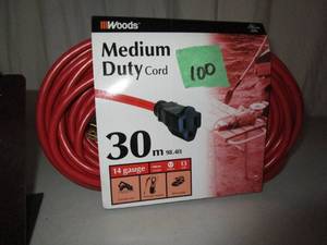 lot 100 image: Woods Extension Cord