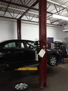 Challenger Brand Auto LiftHoist
