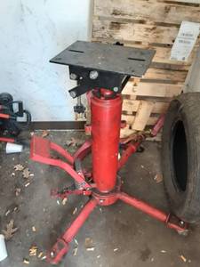 Double Ram Transmission Jack