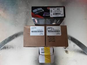 2-Wheel Hubs, 2-Wheel Bearings, Ceramic Disk Brakes