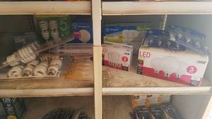 lot 77 image: 13 Packages CFL, Fluorescent and More Bulb