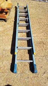 lot 105 image: Werner 16 Fiberglass Extension Ladder
