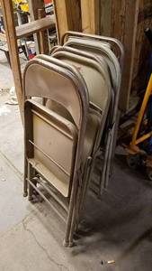 lot 112 image: Lot of 7 Metal Folding Chairs