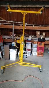lot 157 image: MetalTech Jobsite Crank up Drywall Lift