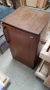 lot 165 image: Sanyo Mini Fridge