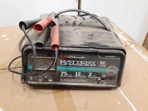 lot 183 image: Schumacher 75A 12V Battery Charger