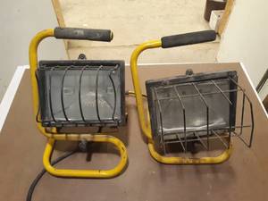 lot 306 image: Lot of 2 Halogen Work lights