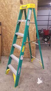 lot 228 image: Werner 6 Fiberglass Step Ladder