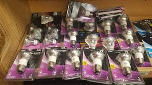 lot 236 image: Lot of 18 Assorted Reflective Halogen Flood Reflector Bulbs