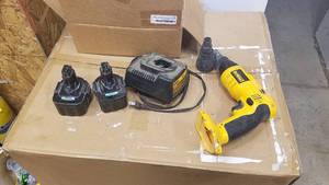 lot 252 image: DeWalt Drywall Screw Gun w 2 Batteries and Charger