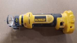 lot 283 image: DeWalt 18V Cut-Out Tool RotoZip  Tested and works - No Battery or Charger