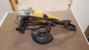 lot 358 image: DeWalt 7 Angle Grinder - Tested and Works