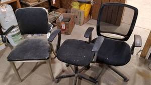 lot 407 image: Office Chairs