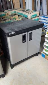 lot 420 image: Stanley 2 Door Plastic Cabinet